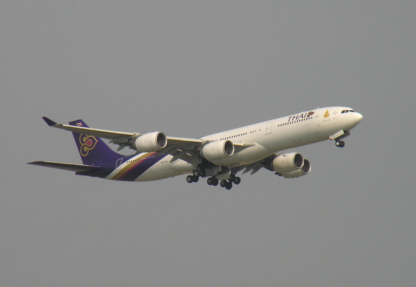 Thai Airbus 340-500 HS-TLA