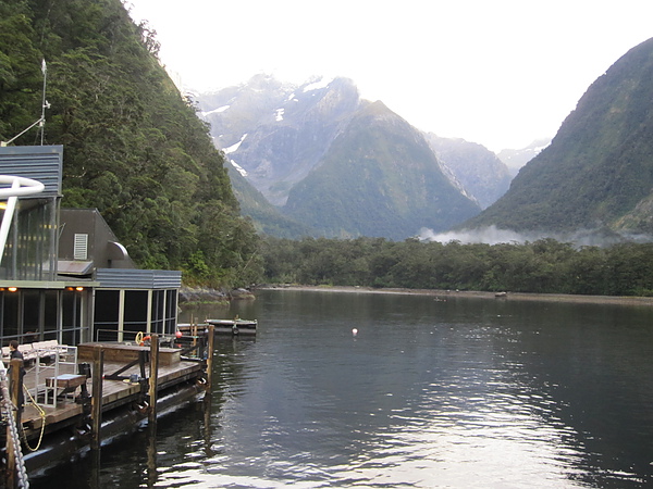 這裡有個海底世界,可以付費進去參觀水下生態 這裡有個海底世界,可以付費進去參觀水下生態