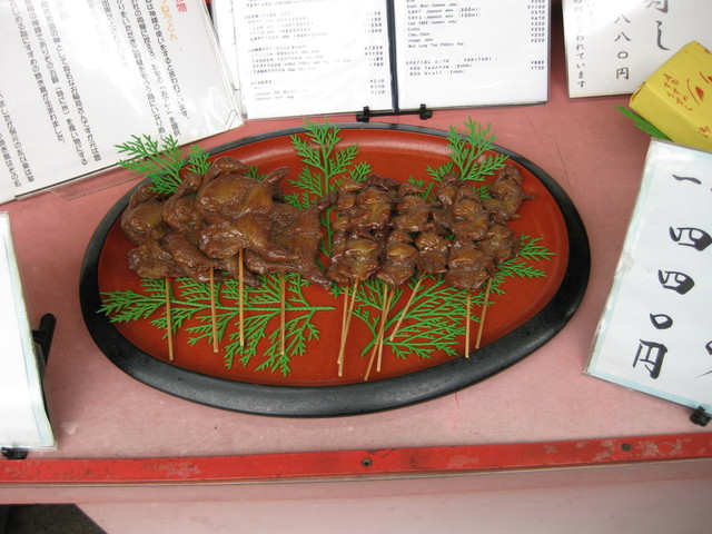 ＊08 / 05 / 13 京都。恐怖的烤麻雀 + 茶鄉料理