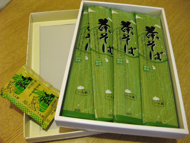 ＊08 / 05 / 13 京都。恐怖的烤麻雀 + 茶鄉料理