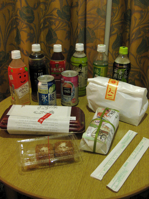 ＊08 / 05 / 13 京都。恐怖的烤麻雀 + 茶鄉料理