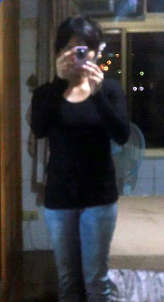 黑色T.jpg 黑色T.jpg