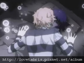 kiss.jpg kiss.jpg