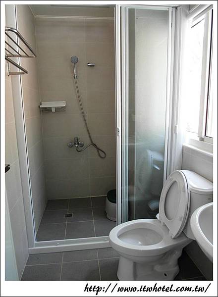 綠波浪森林會館