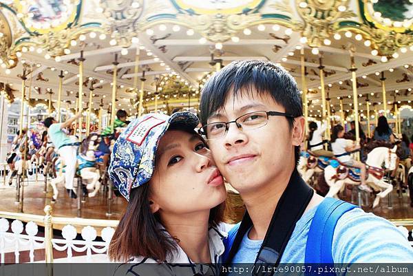 2013韩国跟团。Day3乐天世界-游乐园的大宝岛