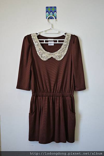 300   金片領洋裝    NT：600