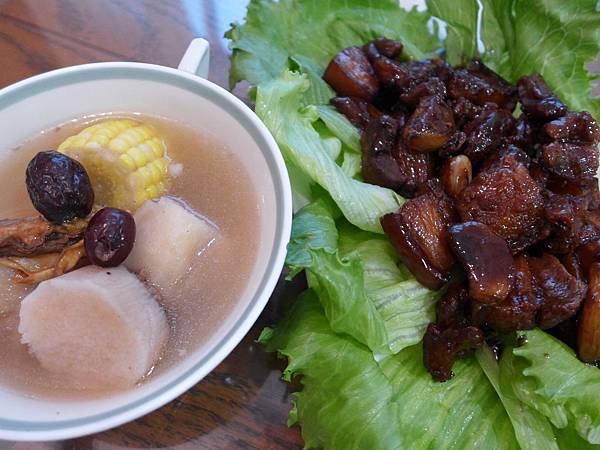 May 26 粉葛玉米湯和蒜瓣五花蜜 (3)