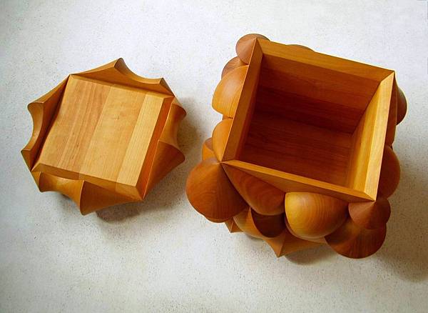 Laszlo Tompa Cube illusion 7.jpg Laszlo Tompa Cube illusion 7.jpg