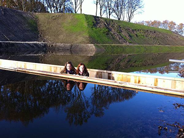 children in the bridge.JPG children in the bridge.JPG