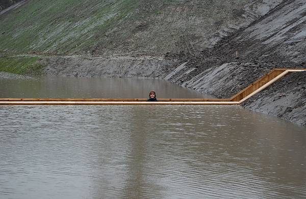 bridge at surface of the water.JPG bridge at surface of the water.JPG