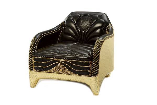 Stud Club Chair.jpg Stud Club Chair.jpg