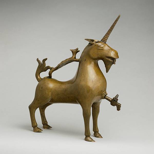 5. Aquamanile.jpg 5. Aquamanile.jpg
