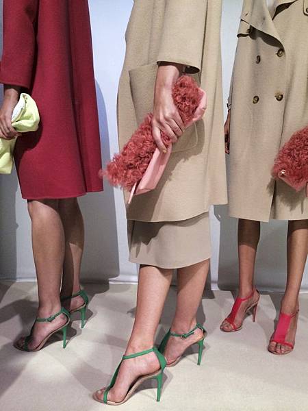 Backstage at the Burberry Prorsum Womenswear Spring_Summer 2014 Sho_013.jpg Backstage at the Burberry Prorsum Womenswear Spring_Summer 2014 Sho_013.jpg