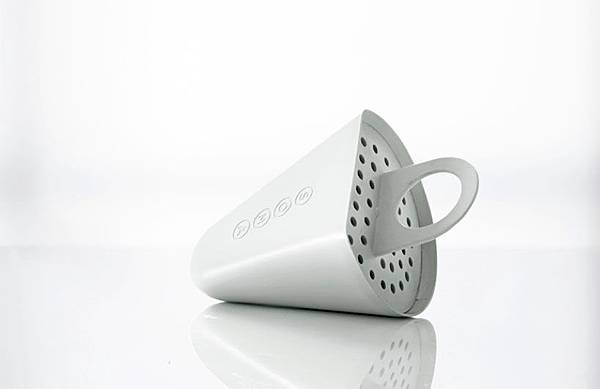 soma-handcrafted-glass-water-filter-and-carafe-designboom-04 soma-handcrafted-glass-water-filter-and-carafe-designboom-04
