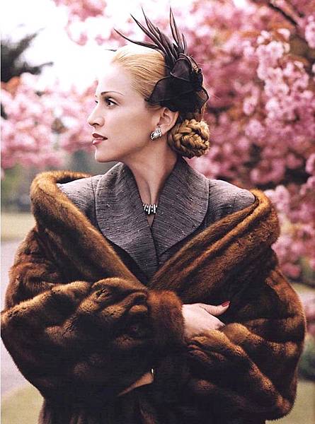 madonna.jpg madonna.jpg
