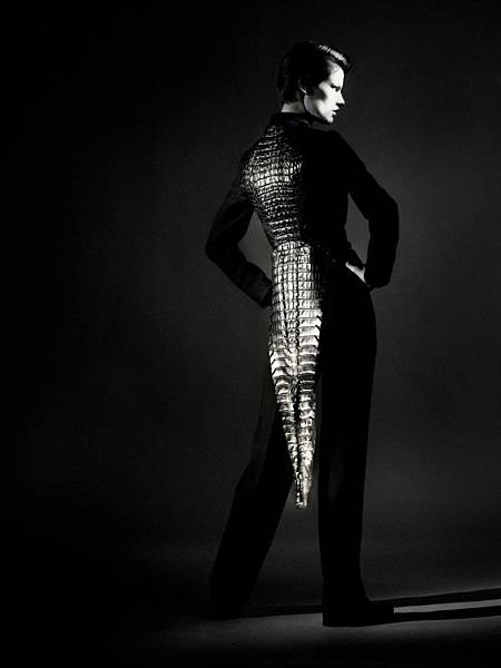 azzedine-alaia-at-the-palais-galliera-061.jpg azzedine-alaia-at-the-palais-galliera-061.jpg