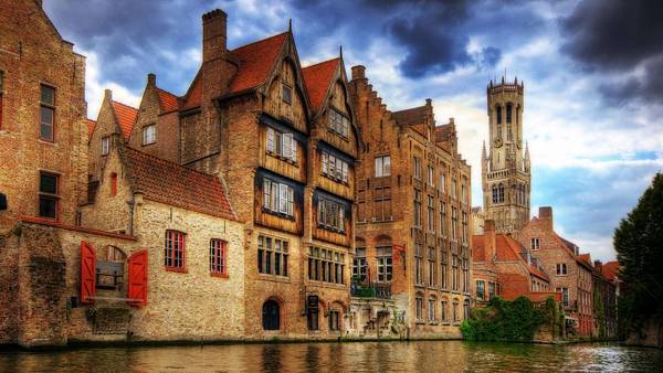 canal-in-bruges-belgium-hdr-295209 canal-in-bruges-belgium-hdr-295209