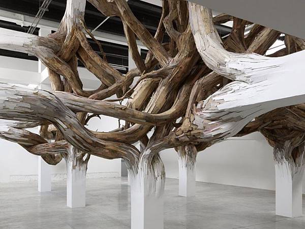 henrique-oliveira-baitogogo-designboom-03.jpg henrique-oliveira-baitogogo-designboom-03.jpg