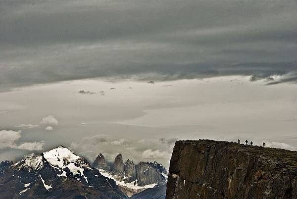 Tierra Patagonia Excursio_n condoreras (foto_grafo Javier Echecopar) copia.jpg Tierra Patagonia Excursio_n condoreras (foto_grafo Javier Echecopar) copia.jpg