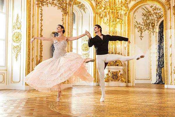 Njballett_katha_00 (2).jpg Njballett_katha_00 (2).jpg