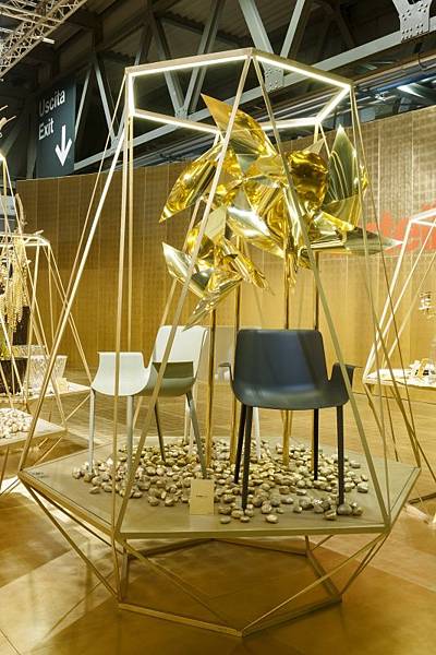 08_Precious Kartell_Booth2014.jpg 08_Precious Kartell_Booth2014.jpg