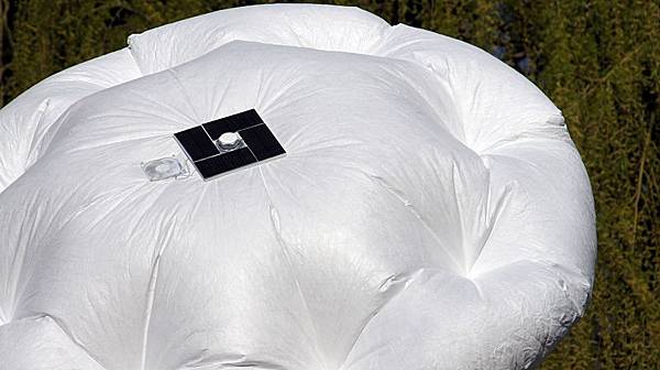 Cumulus Parasol-Toer top.jpg Cumulus Parasol-Toer top.jpg