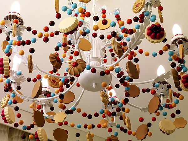 sweet room's chandelier_ph. ake eson lindman.jpg sweet room's chandelier_ph. ake eson lindman.jpg
