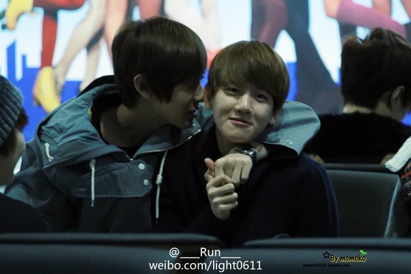 EXO 燦白 (1) EXO 燦白 (1)