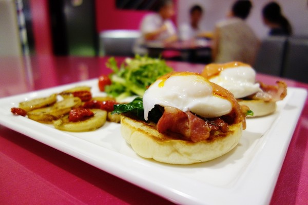 Avenir Cafe+夢幻餐點與用餐環境 Avenir Cafe+夢幻餐點與用餐環境