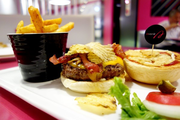Avenir Cafe+夢幻餐點與用餐環境 Avenir Cafe+夢幻餐點與用餐環境