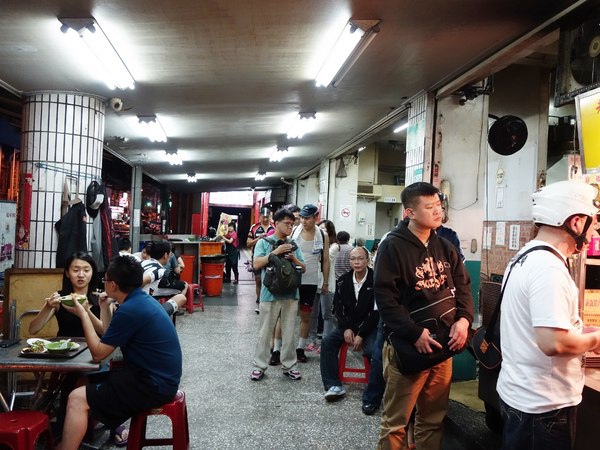 老牌張豬腳飯+排隊也要給他吃到!!!!!! 老牌張豬腳飯+排隊也要給他吃到!!!!!!