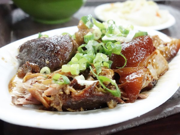 老牌張豬腳飯+排隊也要給他吃到!!!!!! 老牌張豬腳飯+排隊也要給他吃到!!!!!!