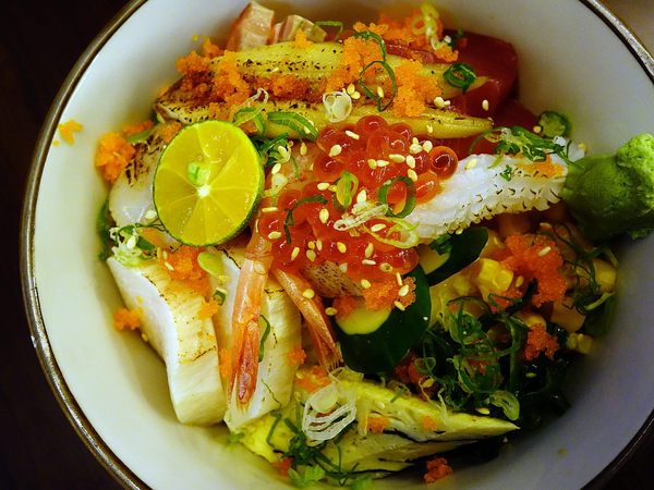 大匠食堂日本料理店 + 來日本料理店吃Pizza? 大匠食堂日本料理店 + 來日本料理店吃Pizza?