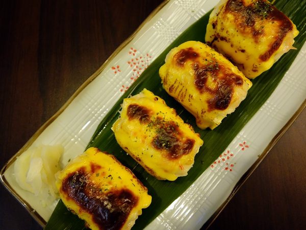 大匠食堂日本料理店 + 來日本料理店吃Pizza? 大匠食堂日本料理店 + 來日本料理店吃Pizza?