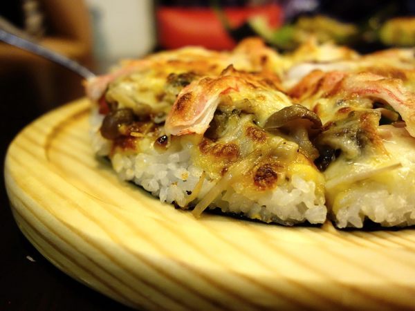 大匠食堂日本料理店 + 來日本料理店吃Pizza? 大匠食堂日本料理店 + 來日本料理店吃Pizza?