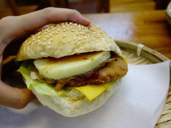 烤室苑 vs 考試院 + 上課美食傻傻搞不清楚 烤室苑 vs 考試院 + 上課美食傻傻搞不清楚