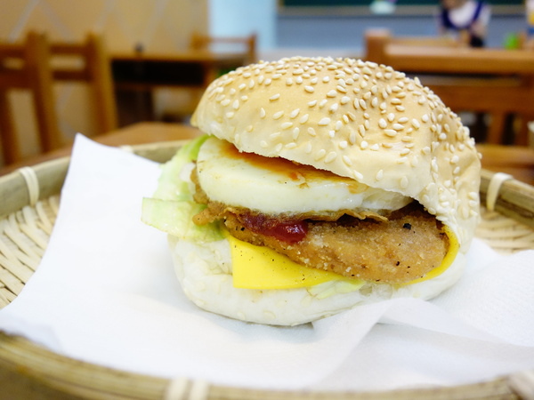 烤室苑 vs 考試院 + 上課美食傻傻搞不清楚 烤室苑 vs 考試院 + 上課美食傻傻搞不清楚