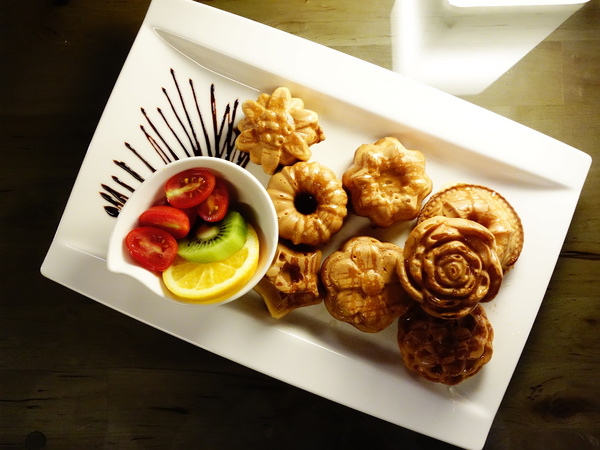 FrenchWindows 琺蘭綺瑥朵茶餐館：FrenchWindows 琺蘭綺瑥朵茶餐館 + 歐式風情 +花樣鬆餅好少女+限量的松露燉飯+異國風情 好滋味