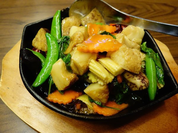 毫光-回田蔬苑+素食+士林區 毫光-回田蔬苑+素食+士林區