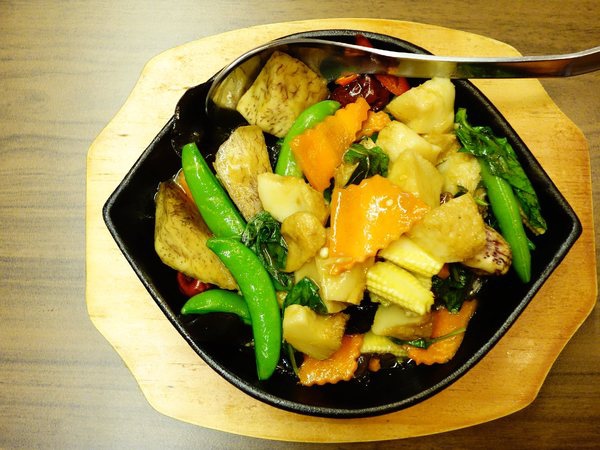 毫光-回田蔬苑+素食+士林區 毫光-回田蔬苑+素食+士林區