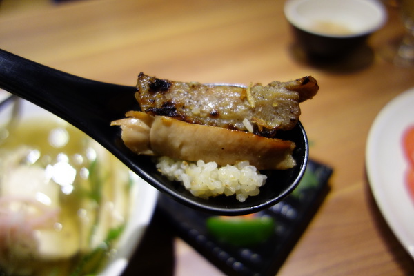 Brookhurst CaliPHOnia  布魯克加州式越南餐廳：布魯克加州式越南餐廳+異國美食+加州清淡遇上越南酸辣+雞肉河粉+BBQ豬+素食春捲+新鮮檸檬蘇打+東區+