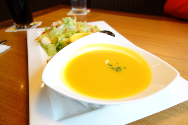 食。台北。東區。CPK 加州創意廚房(信義威秀店) part1 前菜 食。台北。東區。CPK 加州創意廚房(信義威秀店) part1 前菜