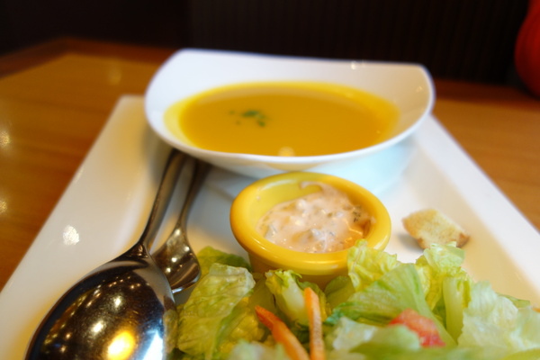 食。台北。東區。CPK 加州創意廚房(信義威秀店) part1 前菜 食。台北。東區。CPK 加州創意廚房(信義威秀店) part1 前菜