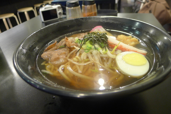 食。新竹清大夜市。二六食堂