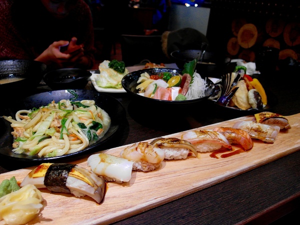 食。台北大安區。赤魁炙燒大食堂 食。台北大安區。赤魁炙燒大食堂