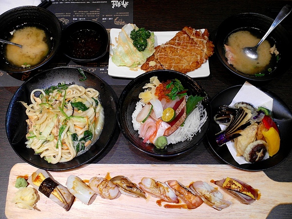 食。台北大安區。赤魁炙燒大食堂 食。台北大安區。赤魁炙燒大食堂