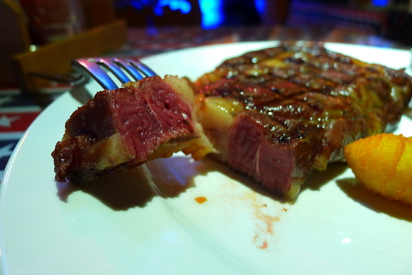 食。台北板橋。WORTHY活西美式餐飲 食。台北板橋。WORTHY活西美式餐飲