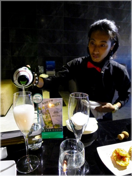 食。El Cielo。延吉街裡有氣氛的小酒吧! 食。El Cielo。延吉街裡有氣氛的小酒吧!