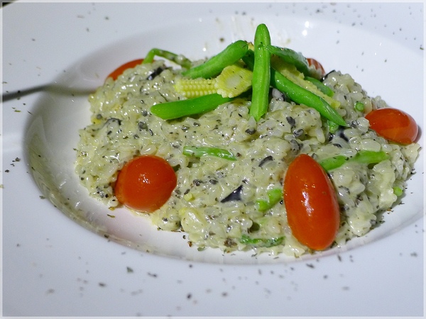 食。El Cielo。延吉街裡有氣氛的小酒吧! 食。El Cielo。延吉街裡有氣氛的小酒吧!