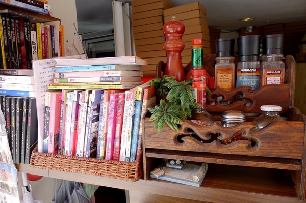 食。台北大安區。小小餐館+平價的pizza披薩 食。台北大安區。小小餐館+平價的pizza披薩